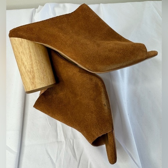 Urban Outfitters Women’s Brown Suede Open Toe Wooden Heel Mules Shoes Size 8 - Picture 4 of 10